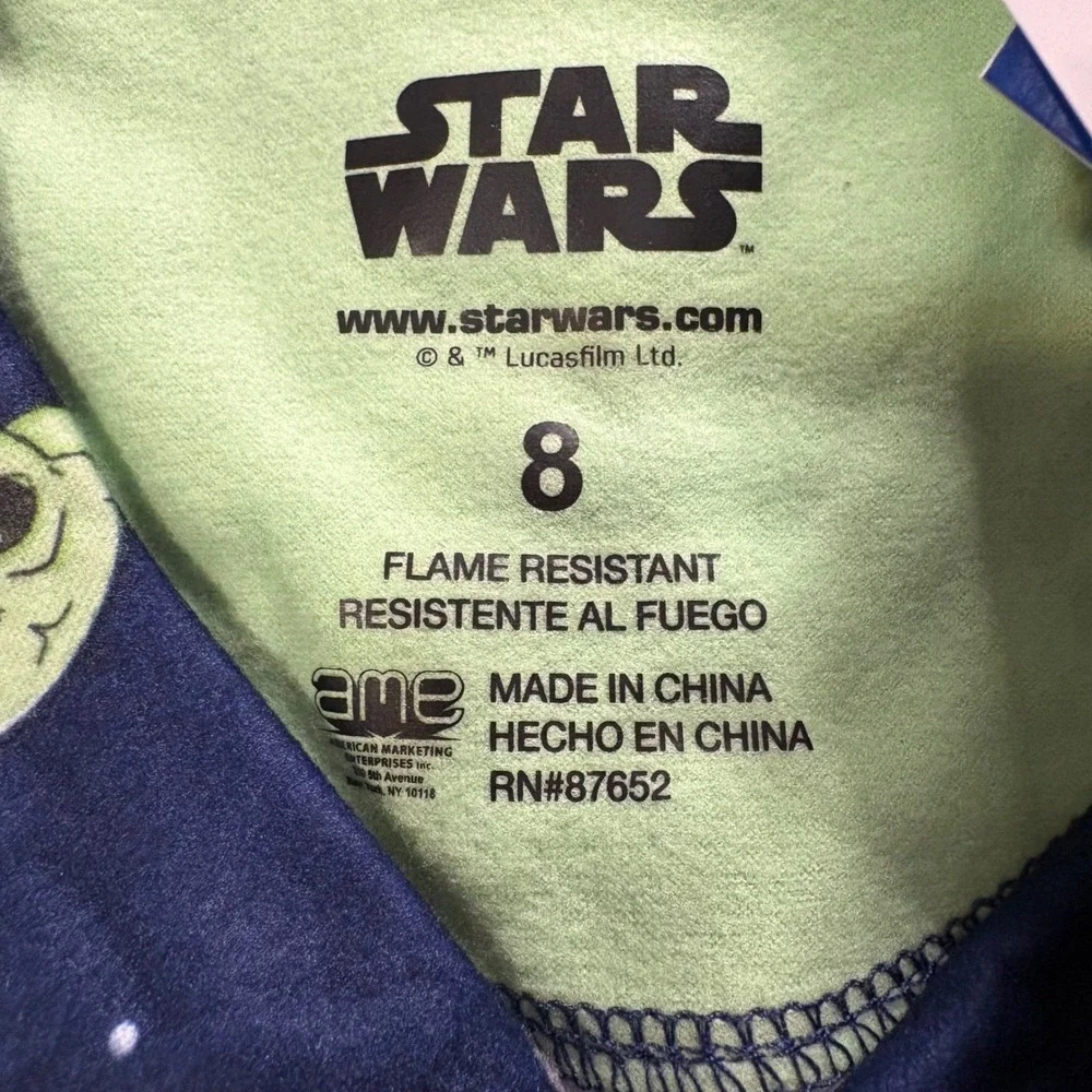 Star Wars snuggle up